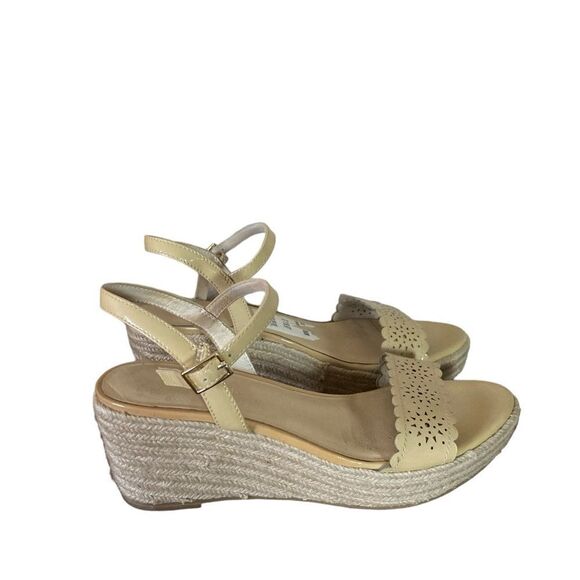 Kate Spade Beige Scalloped Wedge Sandals - Picture 2 of 10